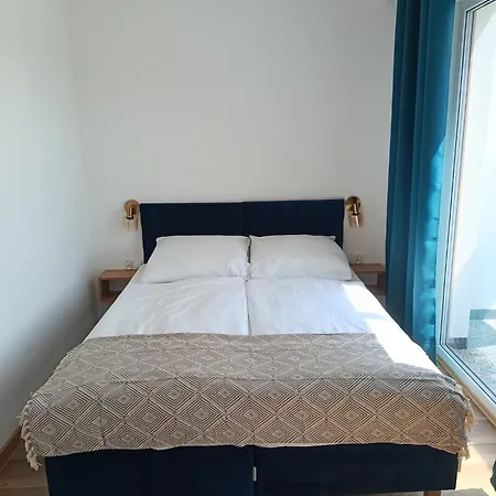 Allan פוסטקובו